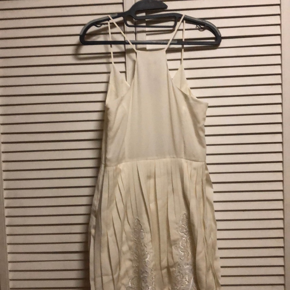 Parker NWT ivory pleated embroidered detail dress - Picture 5 of 6